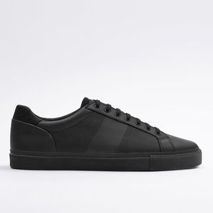 MONOCHROME SNEAKERS WITH SIDE STRIPE. Size EU 40